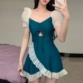 Женский слитный купальник с квадратным вырезом и юбкой