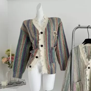 Женский свитер с V-образным вырезом, в полоску