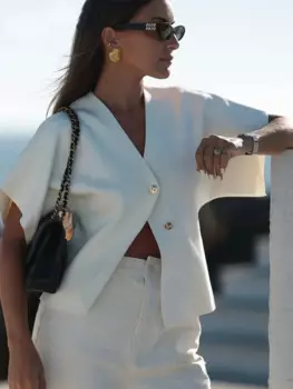 Женский трикотажный кардиган с V-образным вырезом и коротким рукавом