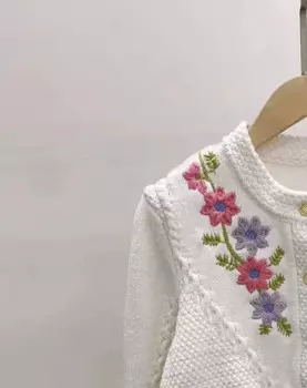 Женский трикотажный кардиган с вышивкой, элегантный белый хлопковый свитер с длинными рукавами, осень 2023