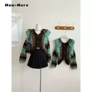 Женский трикотажный однобортный джемпер с длинным рукавом