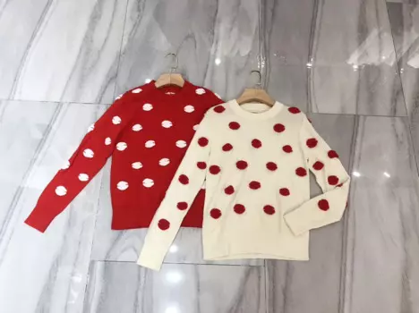 Женский трикотажный пуловер с длинным рукавом и круглым вырезом