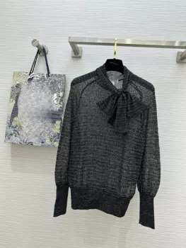 Женский трикотажный свитер с вырезами, новинка осень-зима 2024, мягкие приятные для кожи Топы, темпераментный облегающий высококлассный свитер с бантом