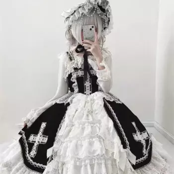 Женское элегантное яркое платье с цветами