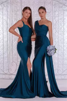 Женское атласное платье-футляр с V-образным вырезом