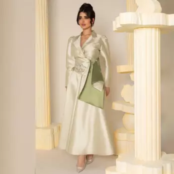 Женское атласное платье-миди с V-образным вырезом