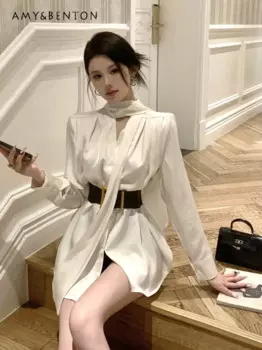Женское атласное платье-рубашка с длинным рукавом и поясом
