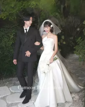 Женское атласное платье с открытыми плечами, без рукавов