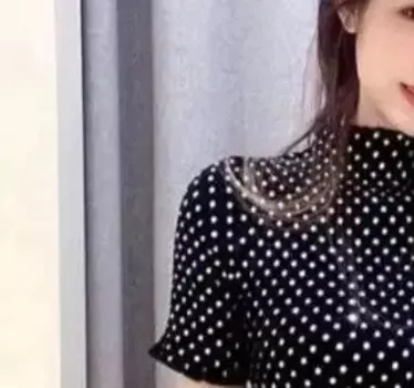 Женское черное платье с круглым вырезом и стразами, модное элегантное женское платье с коротким рукавом