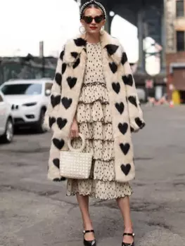 Женское длинное пальто из искусственного меха, с отворотом