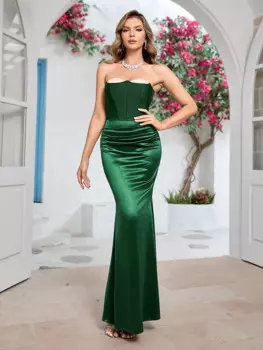 Женское длинное платье без бретелек, с рюшами