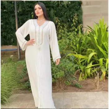 Женское длинное платье с V-образным вырезом