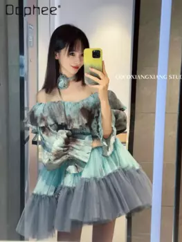 Женское фатиновое платье-пачка с открытыми плечами и рюшами