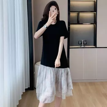 Женское Хлопковое платье-футболка с круглым вырезом и коротким рукавом