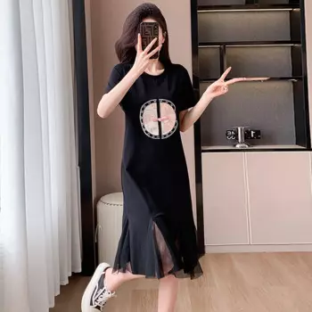 Женское Хлопковое платье-футболка с круглым вырезом и коротким рукавом