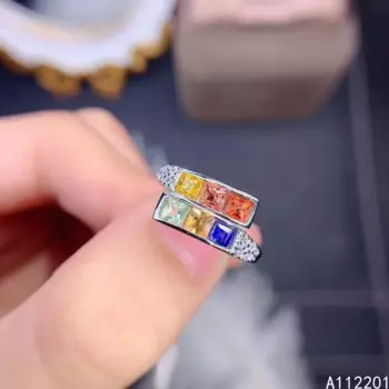 Женское классическое кольцо из серебра 925 пробы с сапфировым камнем