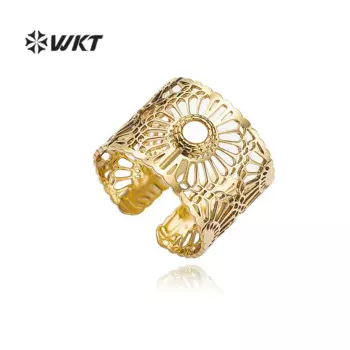 Женское кольцо из нержавеющей стали в форме цветка