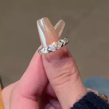 Женское кольцо из серебра 100% пробы, с бриллиантами