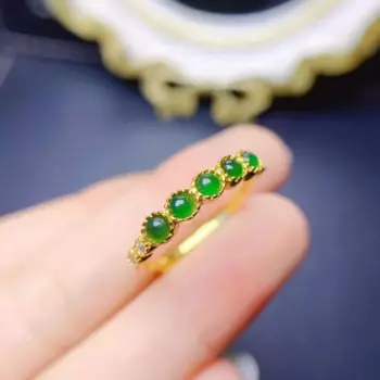 Женское кольцо из серебра 100% пробы с нефритом, 3 х3 мм