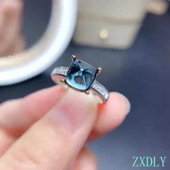 Женское кольцо из серебра 2023 пробы с натуральным топазом