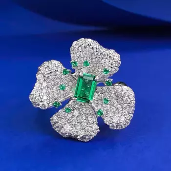 Женское кольцо из серебра 2024 пробы с нефритом, 4 Х6 м