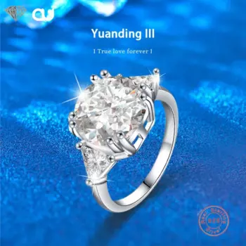 Женское кольцо из серебра 925 пробы с муассанитом 5 карат