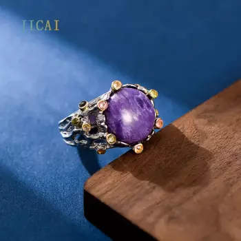 Женское кольцо из серебра 925 пробы с натуральным камнем