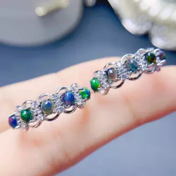 Женское кольцо из серебра 925 пробы с опалом, 10 х12 мм