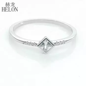 Женское кольцо из серебра 925 пробы, с фианитом