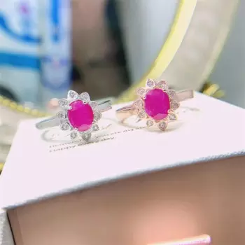 Женское кольцо из серебра 925 пробы с натуральным Рубином