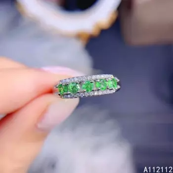 Женское кольцо из серебра 925 пробы с натуральным камнем