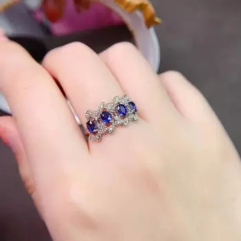 Женское кольцо из серебра 925 пробы с натуральным сапфиром, 3 мм х 4 мм