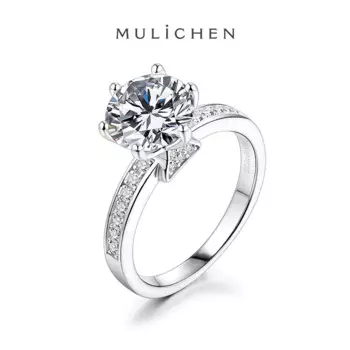 Женское кольцо из серебра 925 пробы с муассанитом 2 карата