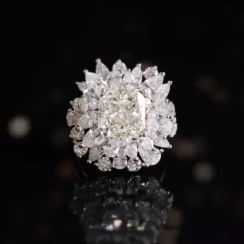 Женское кольцо из серебра 925 пробы, с фианитом