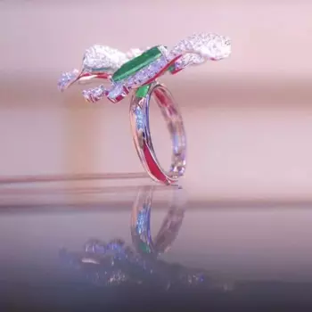 Женское кольцо из серебра 925 пробы, с фианитом