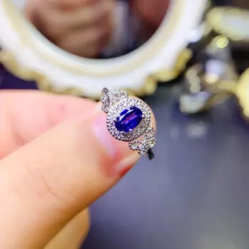 Женское кольцо из серебра 925 пробы с изумрудом и сапфиром