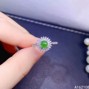 Женское кольцо из серебра 925 пробы с натуральными камнями