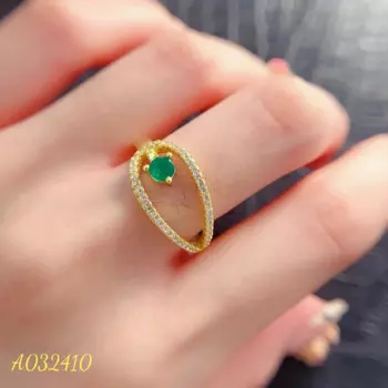 Женское кольцо из серебра пробы с натуральным изумрудом