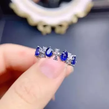 Женское кольцо с сапфировым камнем 3x4 мм из серебра 925 пробы