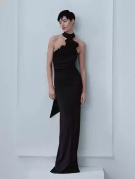 Женское летнее длинное платье с открытой спиной и высоким разрезом