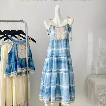 Женское летнее платье-комбинация с лямкой на шее