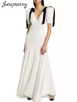 Женское летнее платье-макси с V-образным вырезом