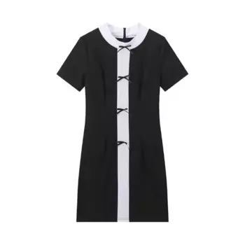 Женское летнее платье с круглым вырезом и бантом