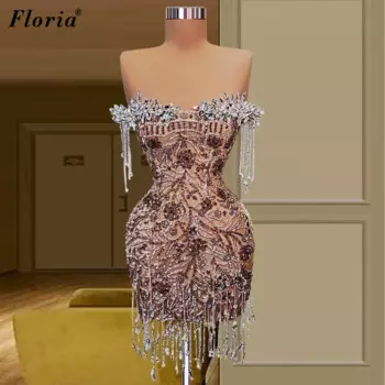 Женское мини-платье с бисером и юбкой-годе