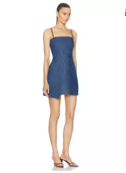 Женское модное однотонное джинсовое короткое платье на бретельках