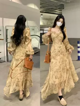 Женское облегающее платье с цветочным принтом