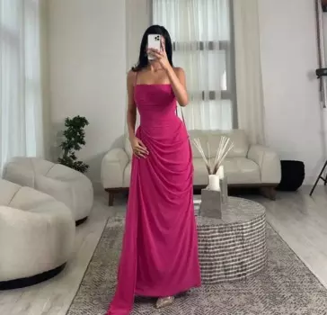 Женское платье без рукавов, без бретелек