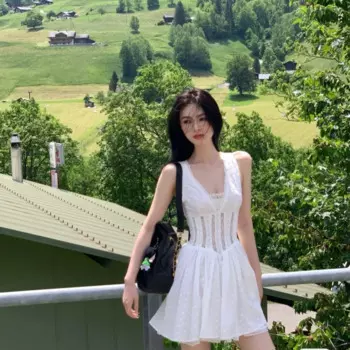 Женское платье без рукавов, с V-образным вырезом