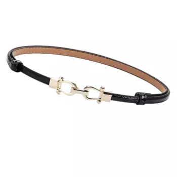 Женское платье из тонкой кожи с золотистой пряжкой