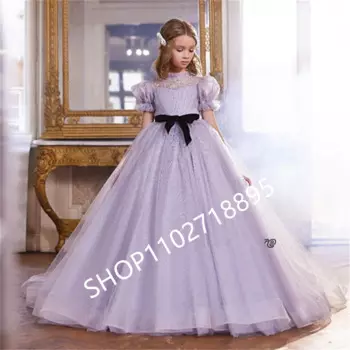 Женское платье с коротким рукавом-фонариком